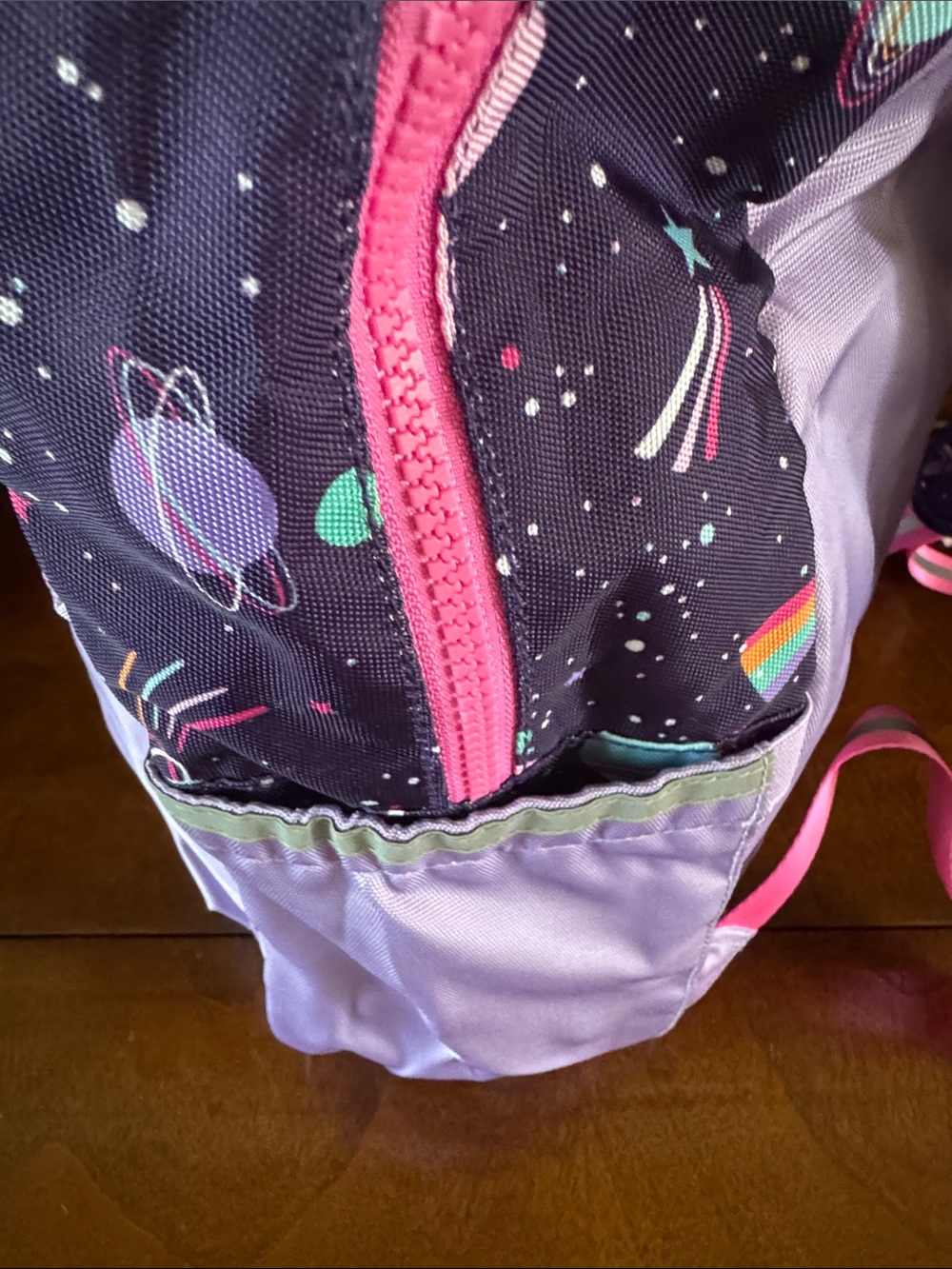 Pottery Barn Kids Astor Large Backpack Rainbow Heart Galaxy - New! - Picture 4 of 9